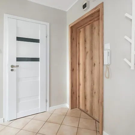 Floriana Stablewskiego By Renters Apartment *